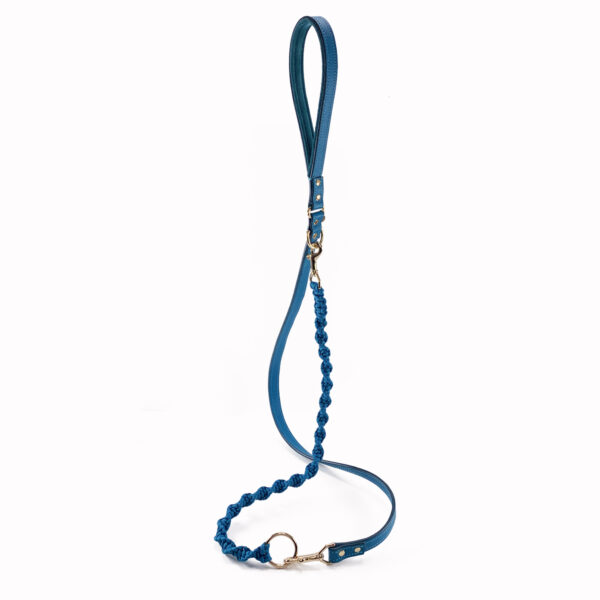 caribbean blue leather leash with paracord add on hanging